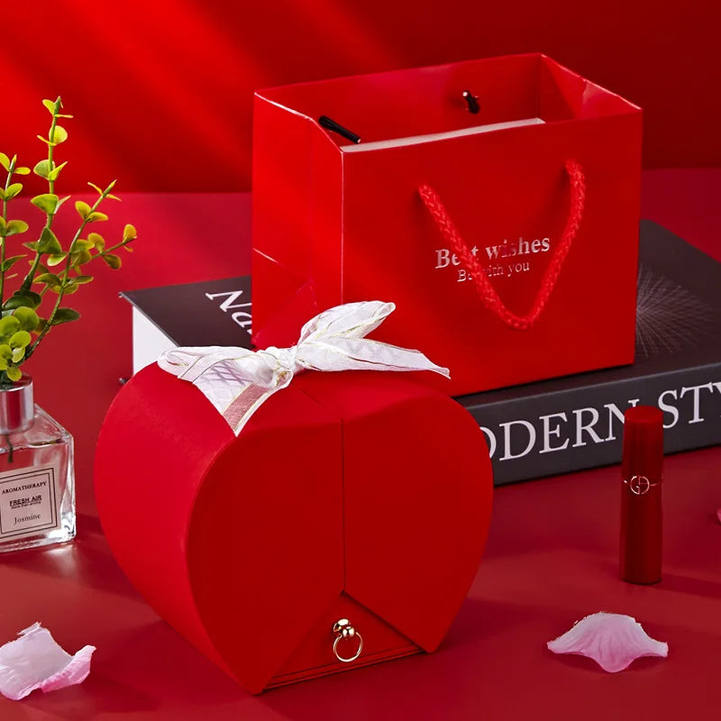 Caixa decorativa com/sem jóia. Um presente ideal para o amor.