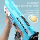 Pistola d'água de alta pressão. muito mais diversão durante o verão