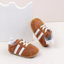 Casual baby sneakers
