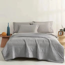 Colcha "fria". Cobertor fino de fibra