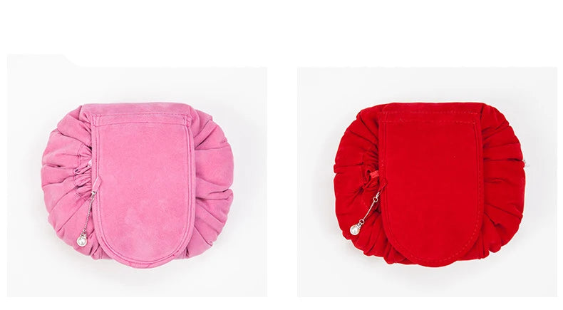 Bolsa feminina para cosméticos. Ideal para viagens.