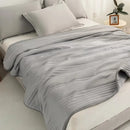 Colcha "fria". Cobertor fino de fibra