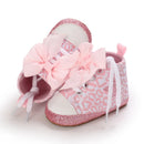 Tênis esportivo casual feminino para bebê, primavera e outono, sola macia, antiderrapante, para caminhada em ambientes internos e externos, calçado para os primeiros passos.
